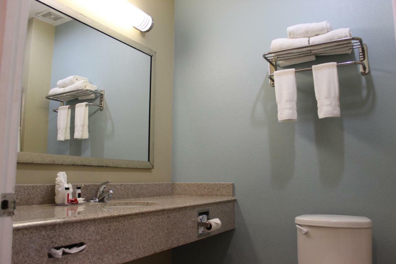 Horizon Inn & Suites Pearsall Exterior foto